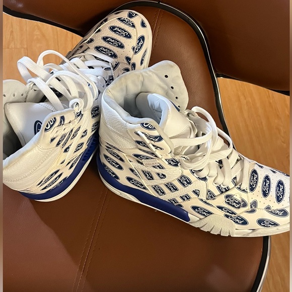 Made in Italy Versace collaboration with Ford limited edition. Classic style. - Picture 5 of 9